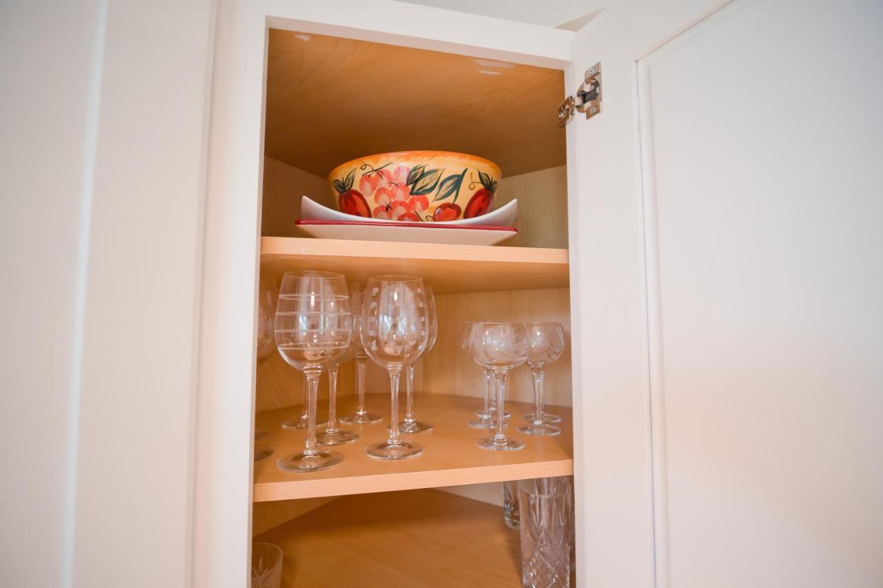 Family Getaway - Lava Room - Beach Supplies - At Magic Sands Beach Kailua-Kona Exterior foto